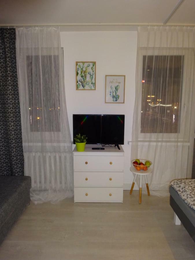 Apartament Nikola Varşovia Exterior foto